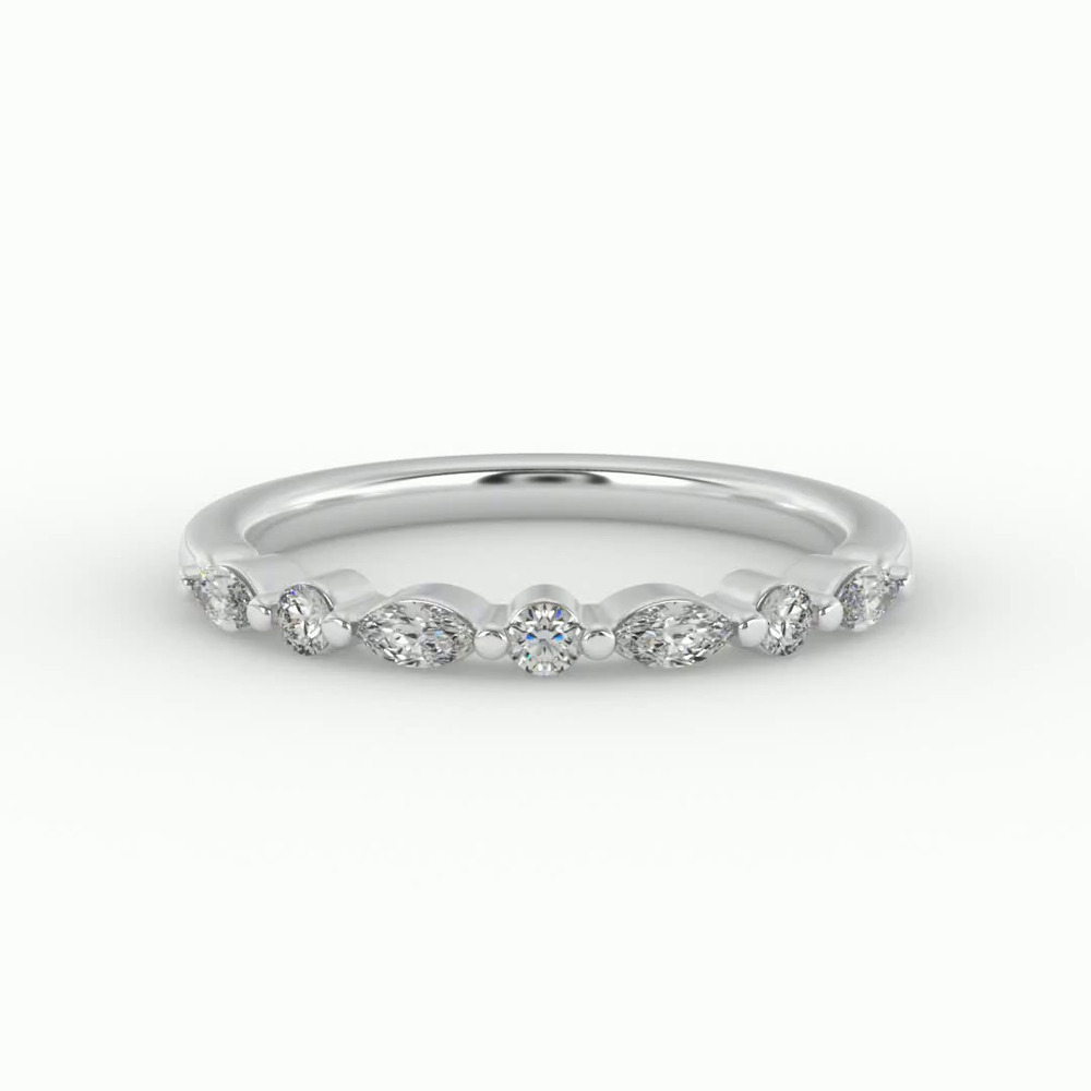 360 degree view of Samantha Diamond Band