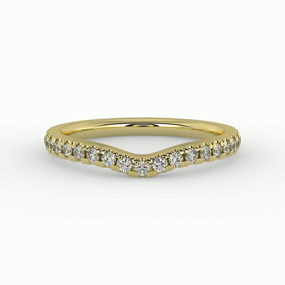 360 degree view of Daisy Curved Pavé Band