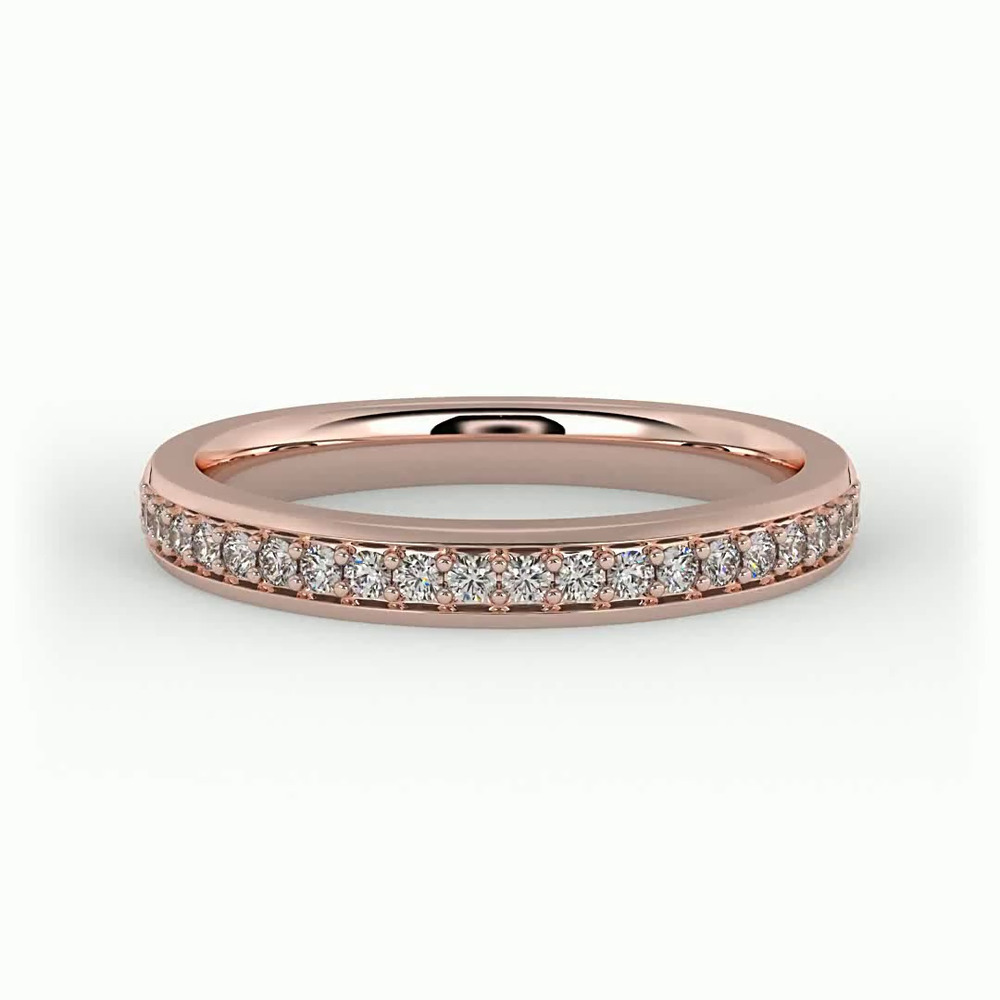360 degree view of Amy Pave Band