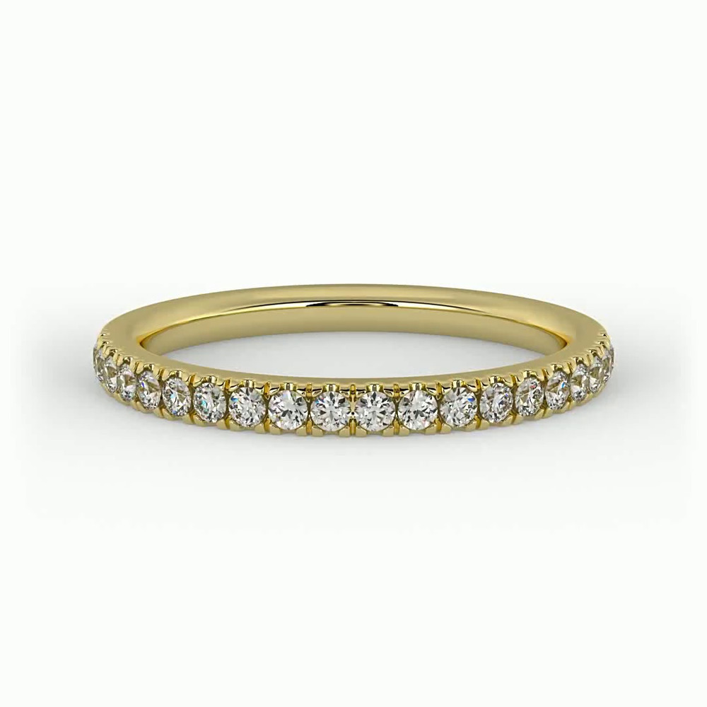 360 degree view of Maggie Pave Band