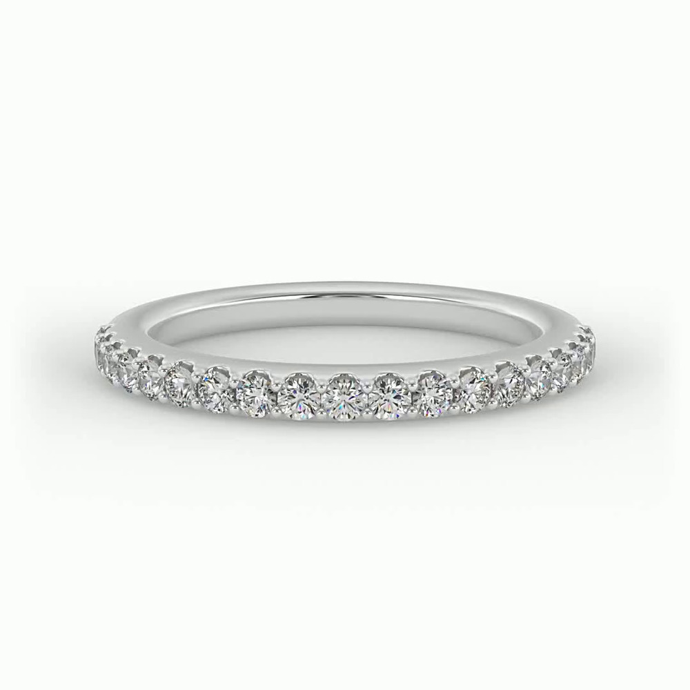360 degree view of Kayla Pave Band