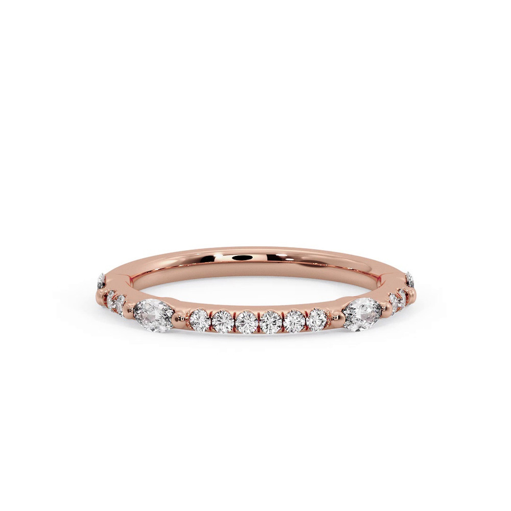360 degree view of Esmeralda Pave Band