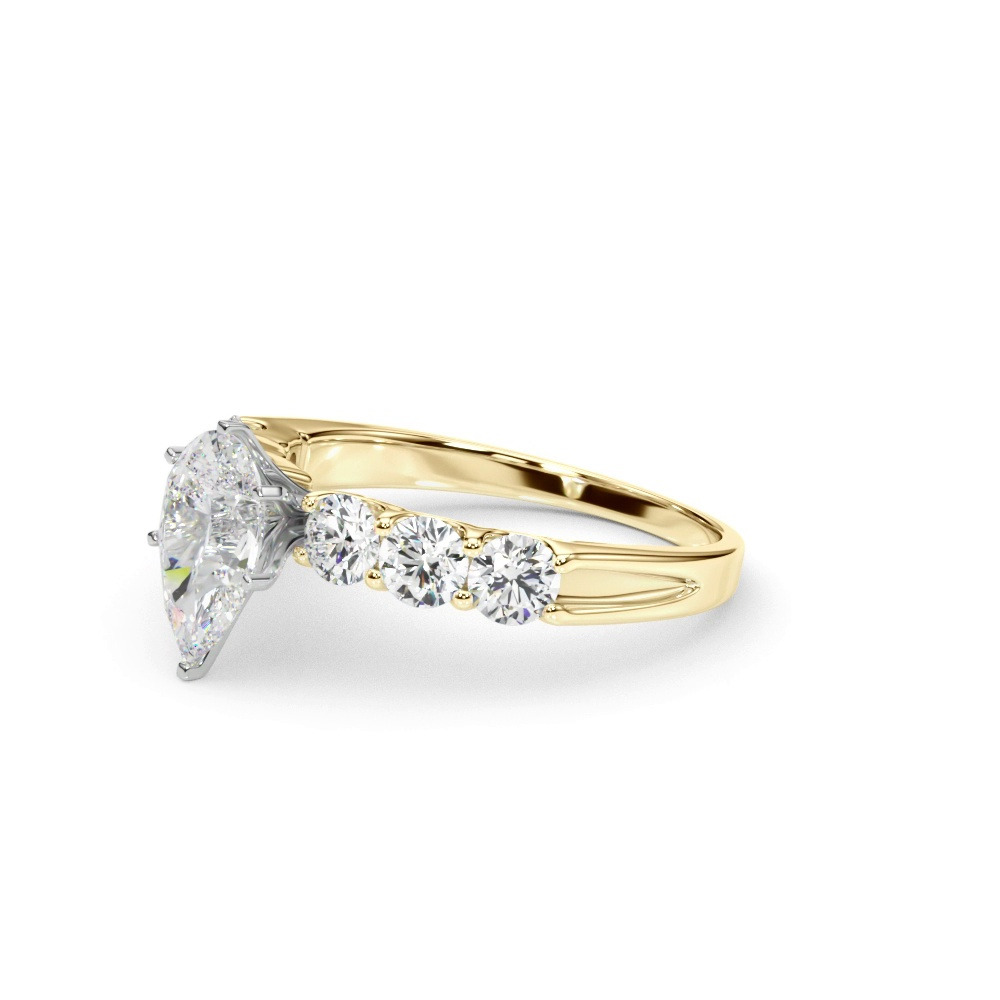 360 degree view of Jada Shared Prong Engagement Ring