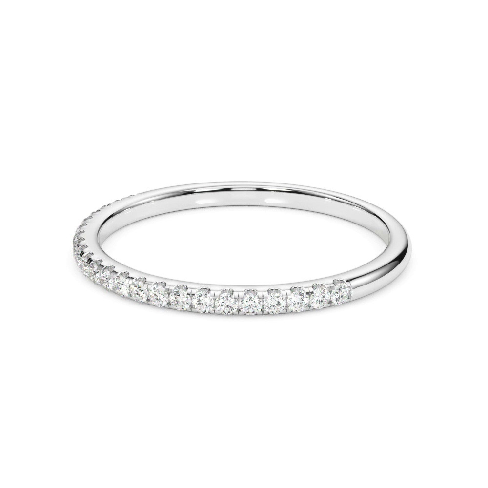 360 degree view of Chloe Band
