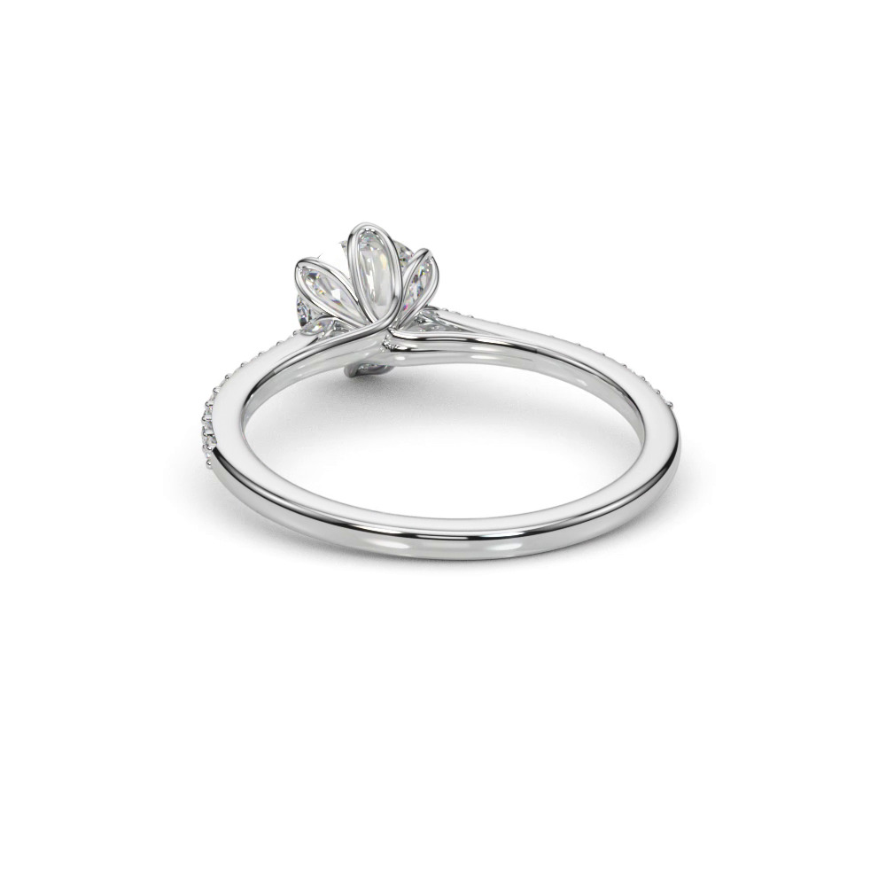 360 degree view of Tulip Pavé Diamond Engagement Ring