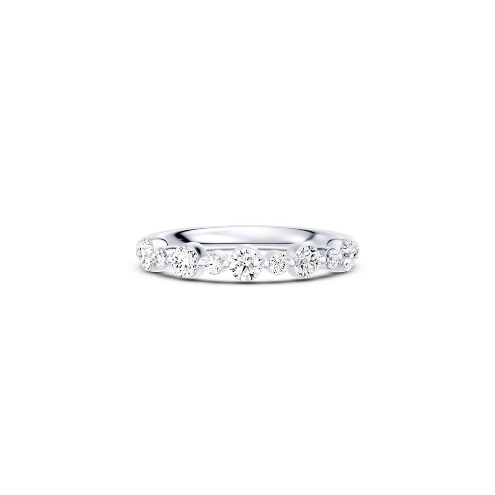 360 degree view of Classic Alternating-Sized Diamond Band (0.75 ct. tw.)