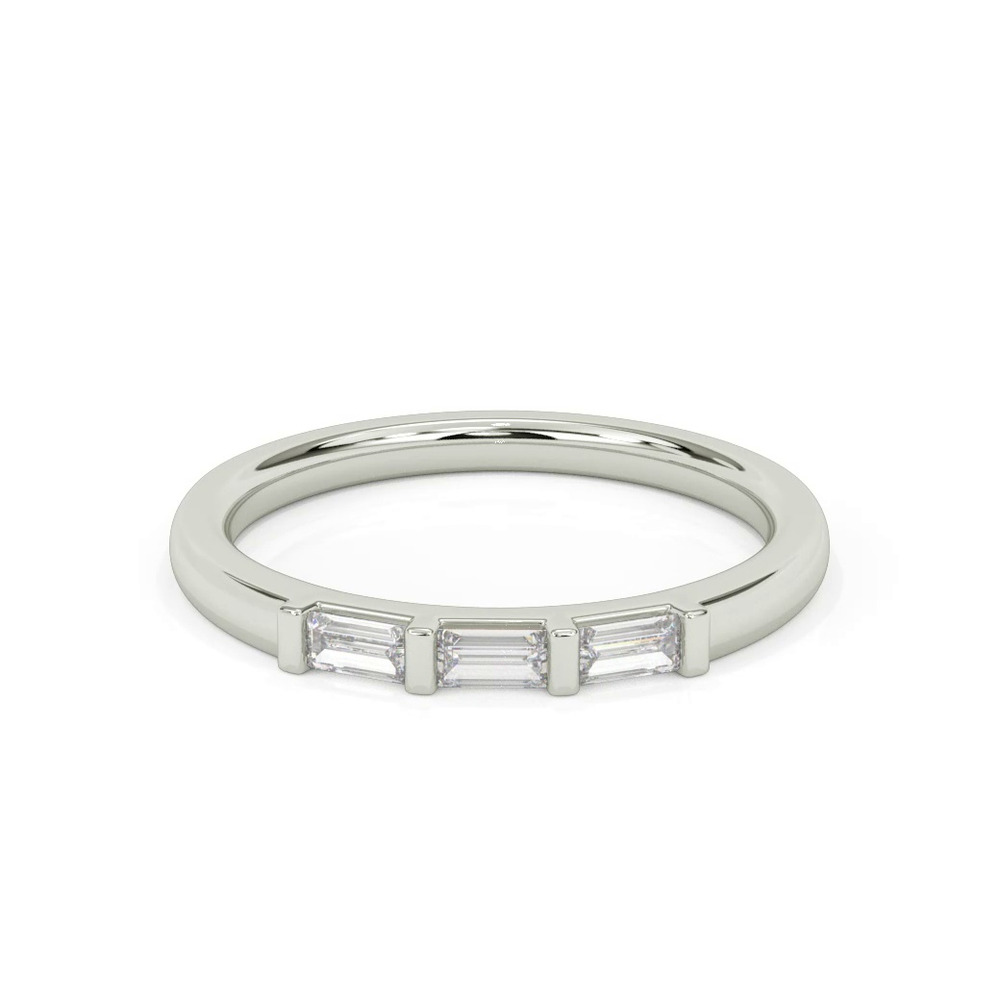 360 degree view of Luisa Classic Wedding Band