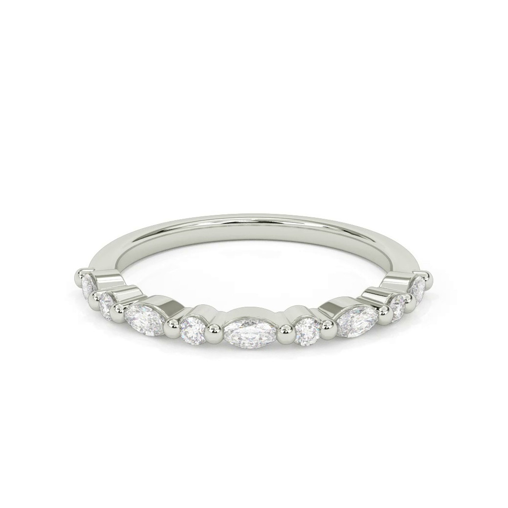 360 degree view of Fern Diamond Band
