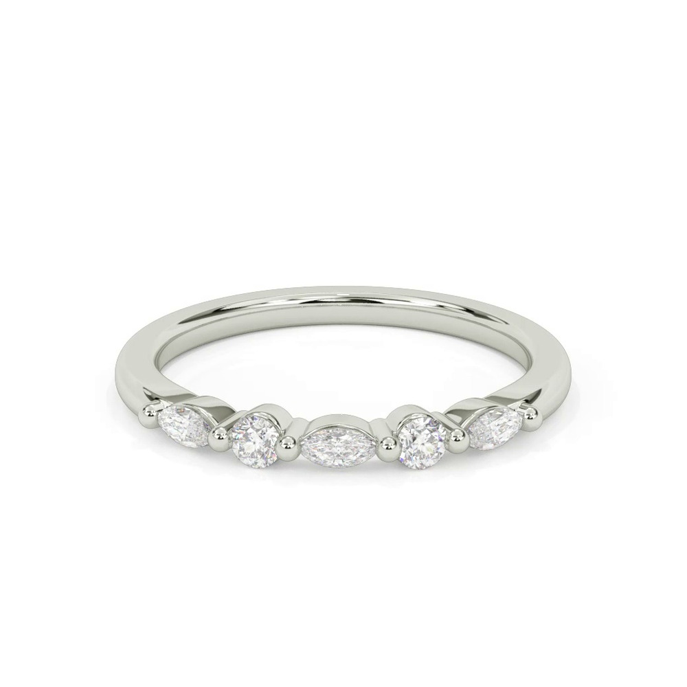 360 degree view of Deirdre Diamond Band