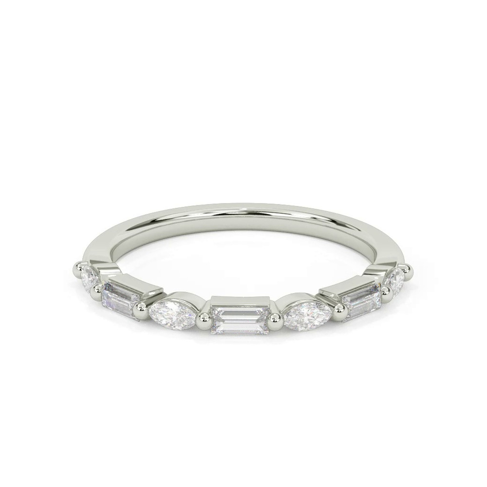360 degree view of Lavinia Diamond Band