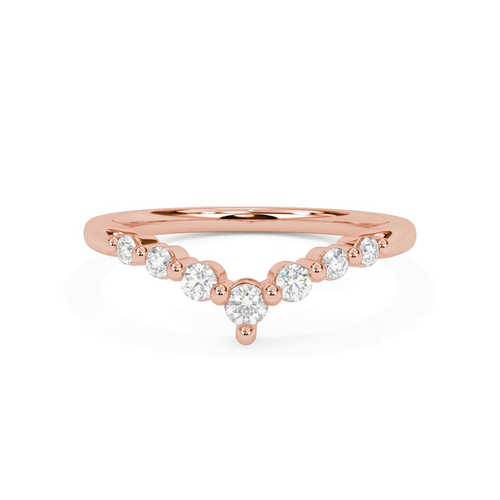 360 degree view of Chevron Shared Prong Diamond Band