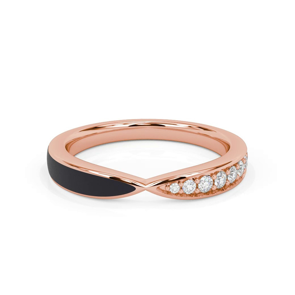 360 degree view of Pinched Diamond and Ceramic Band