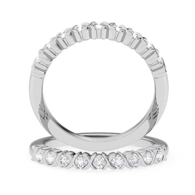 360 degree view of Lucia XO Diamond Band