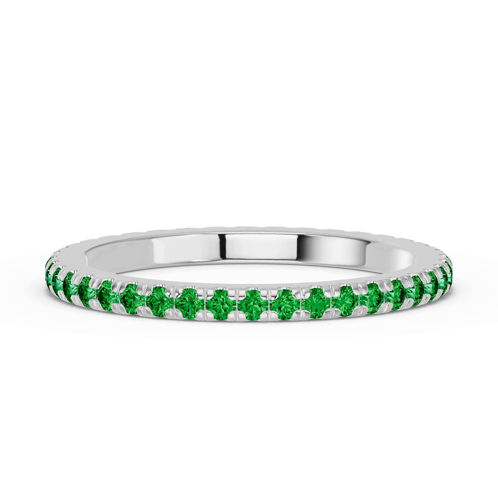 360 degree view of Chroma Tsavorite Eternity Band