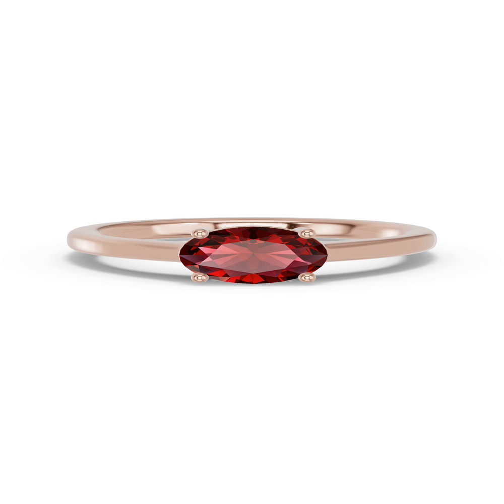 360 degree view of Oval Garnet East-West Ring
