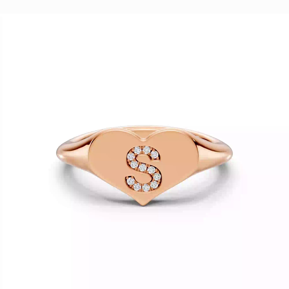 360 degree view of Heart Pavé Lab Diamond Initial Signet Ring - S