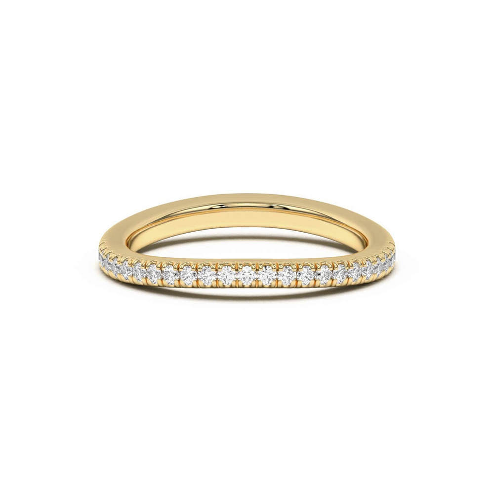360 degree view of Bree Curved Pavé Band