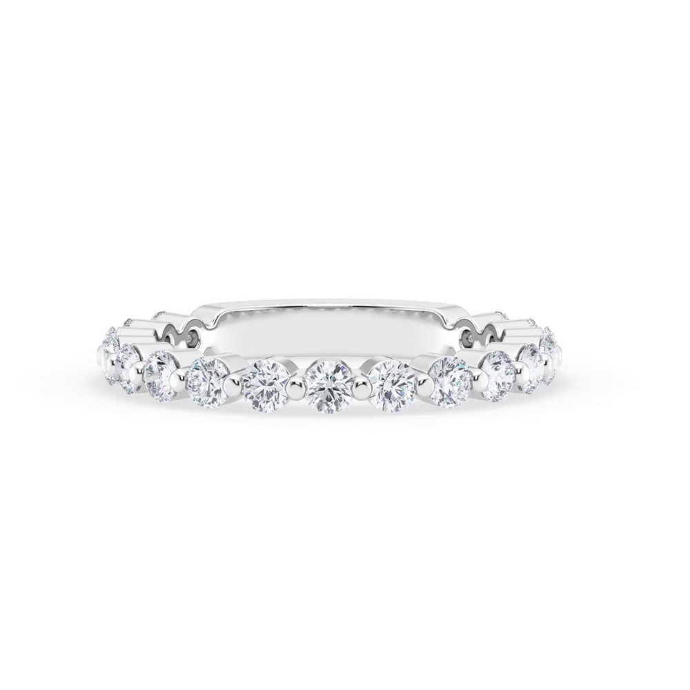 360 degree view of Signature Hearts & Arrows Shared Prong Lab Band (3/4ct. tw.)