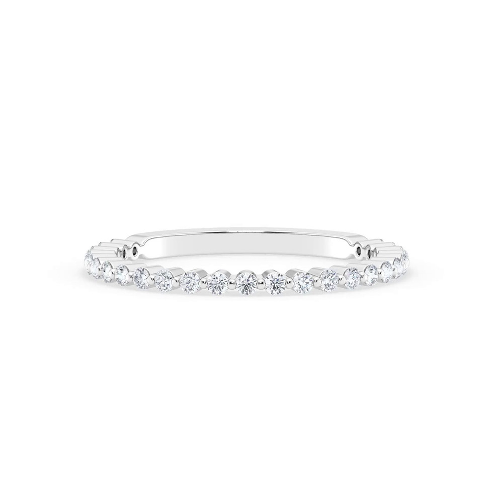 360 degree view of Tradition Shared Prong Diamond Band (1/4ct. tw.)