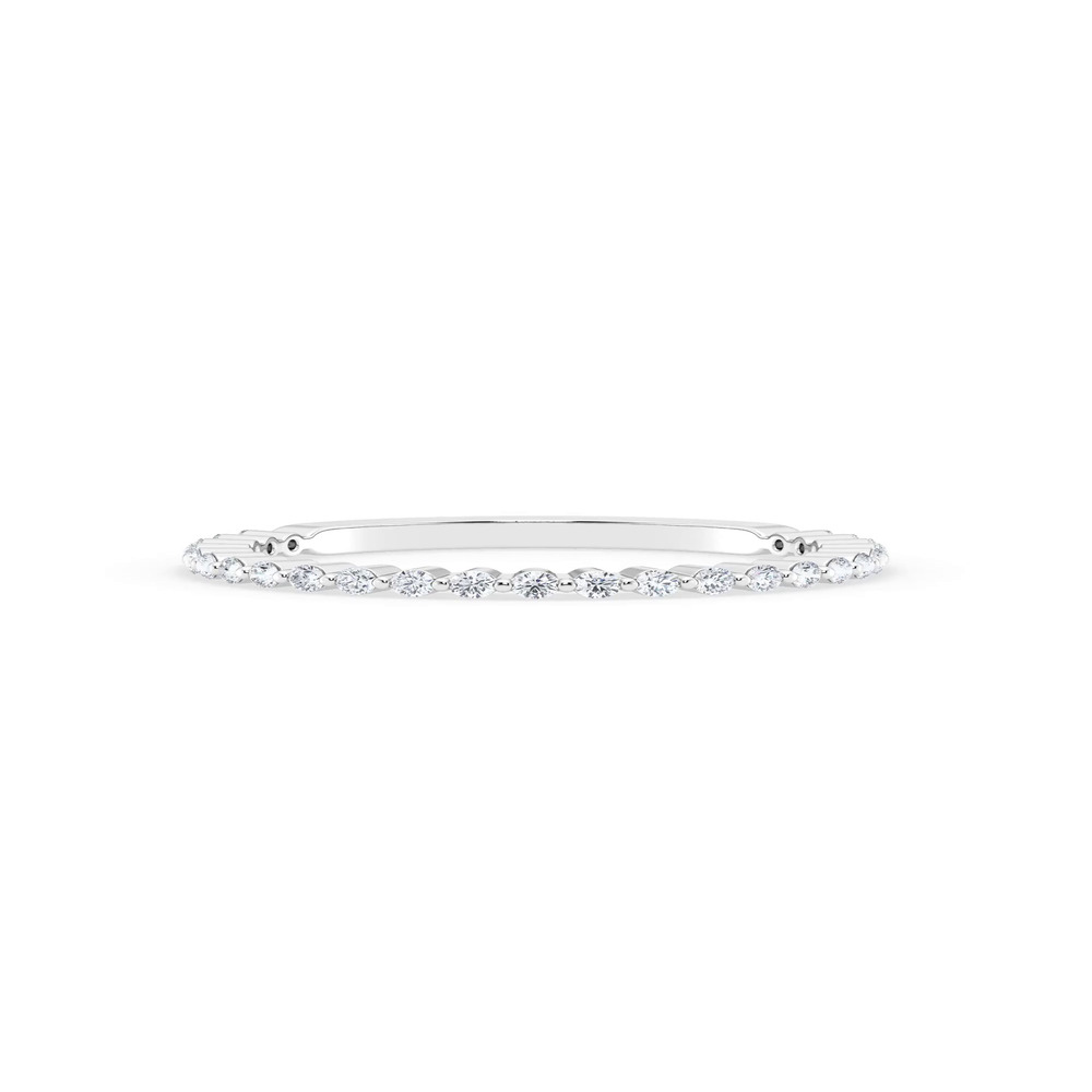360 degree view of Signature Hearts & Arrows Shared Prong Band (1/4ct. tw.)