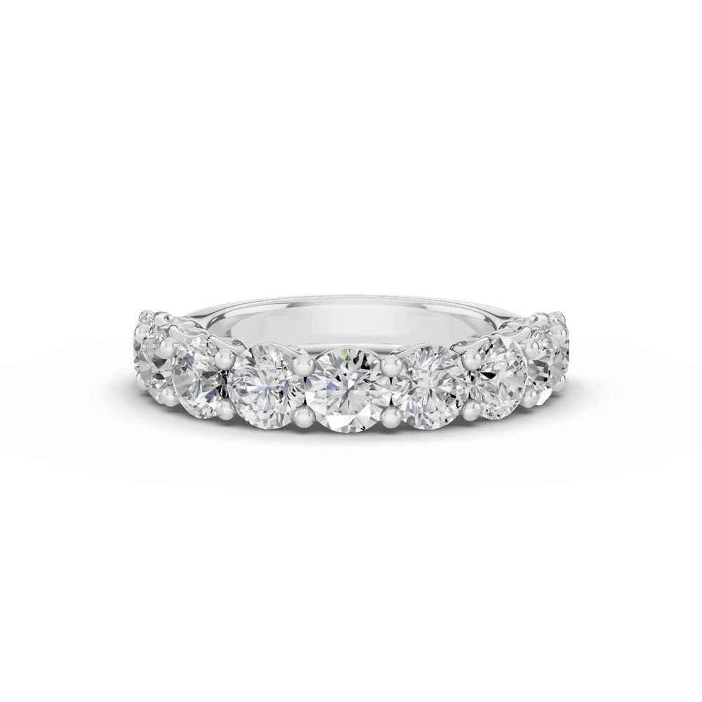 360 degree view of Sculpted Heart Diamond Band (2.50 ct. tw.)