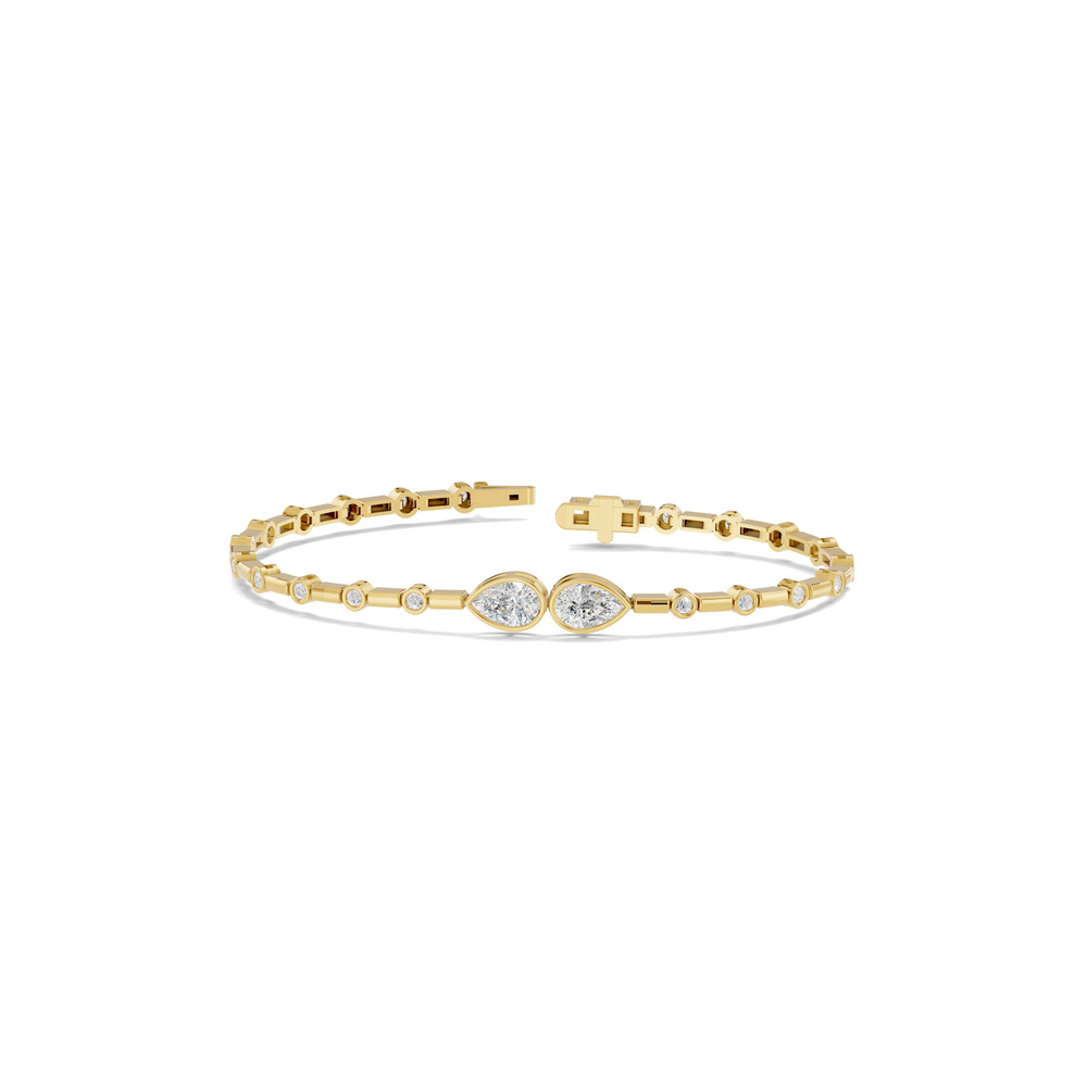 360 degree view of Dual Pear Lab Diamond Station Bracelet