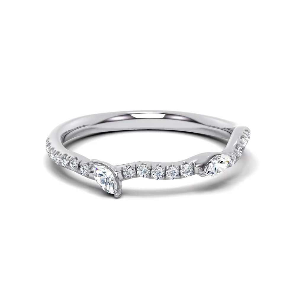 360 degree view of Lea Nature Inspired Diamond Band