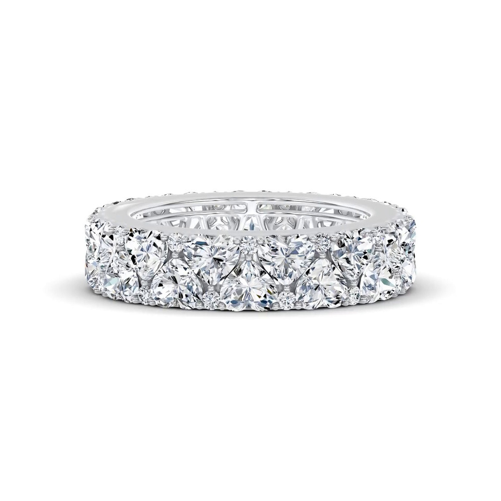 360 degree view of Hearts Mosaic Lab Diamond Eternity Band